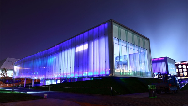 �����ݵƹ���Ƹ����м��ͼ�ֵ������