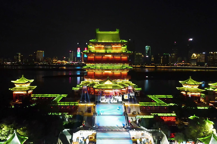 ���޽���ǽ��������