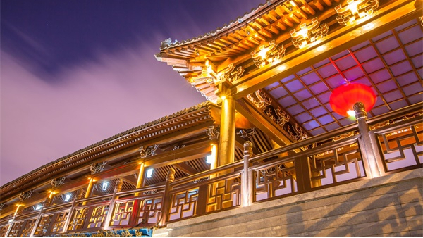 ����ҹ����������չ��������������